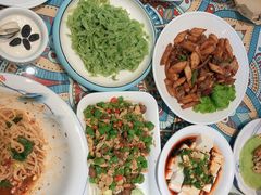 -楼兰古丽·新疆拌面·清真(华阳城店)