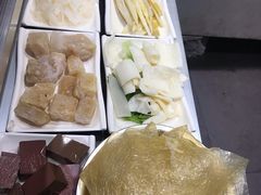 -老北京热气涮羊肉·小龙虾·烤鱼(呼玛路店)