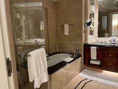 -广州富力丽思卡尔顿酒店