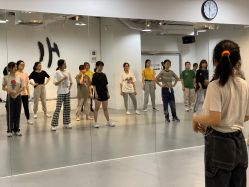 -HI dance 舞室
