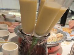 -小鱼小牛(世欧广场店)