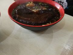 -小龙大肉面馆