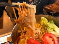 肥牛炼番茄米线-火山屋台(新街口店)