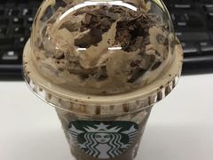 摩巧克力碎片星冰乐-星巴克(北京市民生金融中心店)