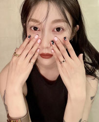 -七月美睫 美甲