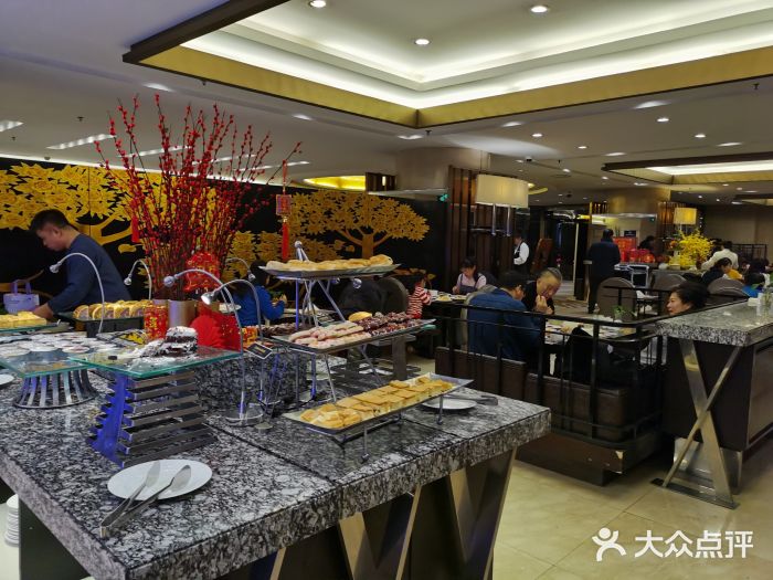 晶丽香榭自助餐(南京大饭店)大堂图片