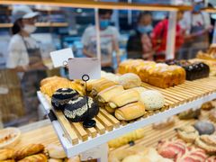 -焙丽拾光(麦凯乐直营店)