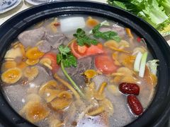 -九寨沟特色牦牛肉汤锅