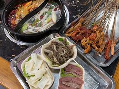 -灌县老妈砂锅串串香(万科红生活广场店)
