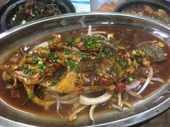 红烧臭桂鱼-临街徽菜馆·正宗黄山味