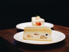 黄樱桃蓝莓奶油-black rainbow coffee