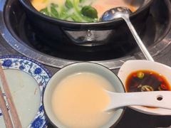 -大匠工房古船木艺术餐厅·猪肚鸡专门店(长白仙岛店)