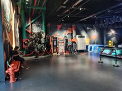 -极限PLAY运动娱乐新世界·团建派对潮玩休闲馆·室内蹦极高空游乐园