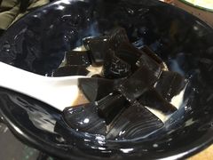 炼乳龟苓膏-老红桥炸灌肠牛肚锅烧烤(定福庄店)