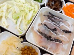 老坛酸菜鱼米线-阿香米线(中原万达店)