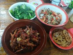 -老三样·美食研究中心(世贸路店)