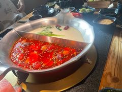 -湊湊火锅·茶憩(南京东路悦荟店)