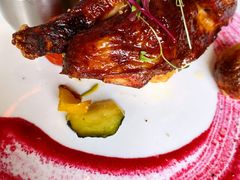 招牌脆皮烤春鸡-YUE·6·西式融合餐厅(外滩六号店)