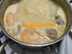 -红鼎豆捞·非遗鲍皇汤火锅(宝丰路店)