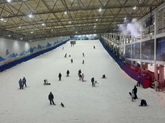 -乔波室内滑雪场