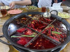-正南齊北重庆老火锅(光华村直营店)