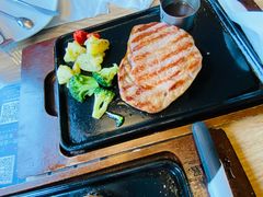 -必胜客(新中纬店)