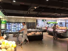 -中百仓储超市有限公司(越秀星汇维港店)