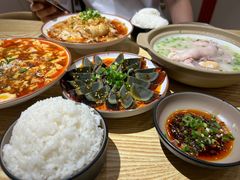 -叁煨蹄花·下饭盐帮菜(人民广场店)