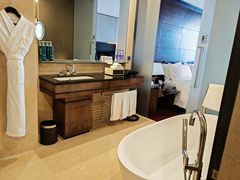 -广州天河希尔顿酒店