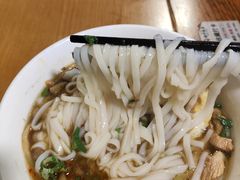 -矮子粉店1985·长沙米粉(湘春路店)