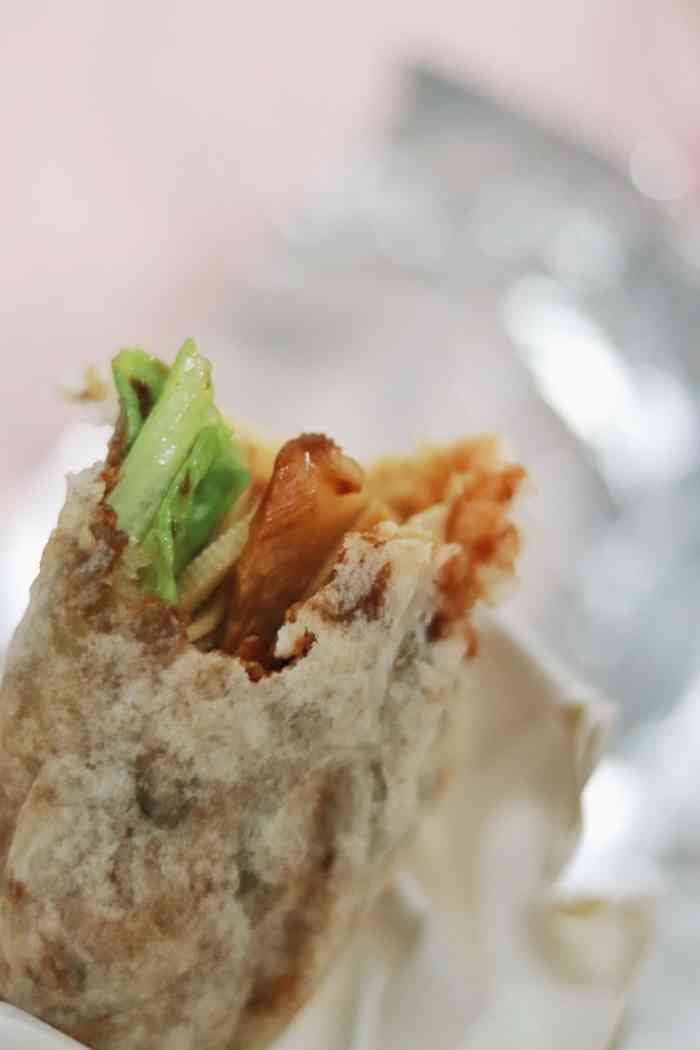 董哥卤肉卷(汇丰路店)-"点外卖点到的这家~确实不错,便宜量大好吃.