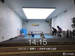 -IBOBI亲子游泳俱乐部(华侨城中心)