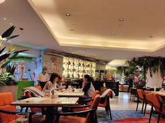 -亮马河饭店翠雅咖啡厅