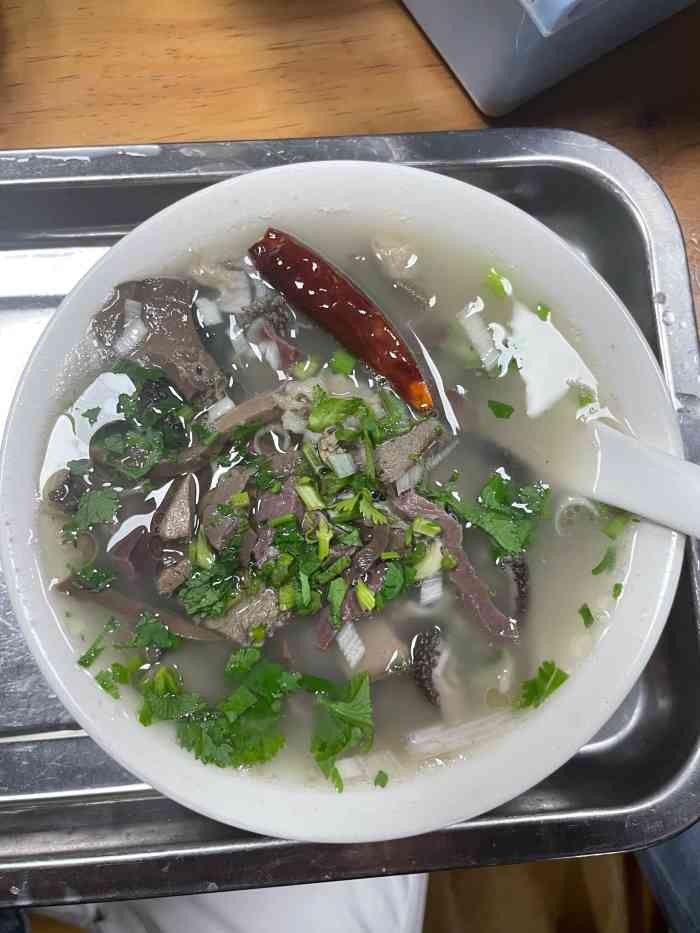 刘一碗羊肚(宾川路店)-"羊肉类食材量大,性价比高,口味也不错,汤.