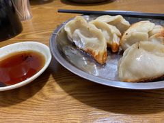 -黄阿姨锅贴大王(万航渡路店)