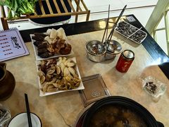 -蘑统田下·野生菌火锅