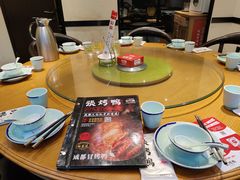 包厢-张烤鸭·川菜·非遗冒烤鸭(青石桥店)