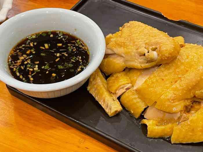 吴记小馆-"吃梭子蟹的时候到啦,家附近的一家店,看着.