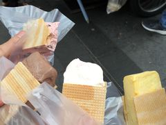 -詹爷爷乌节路街头冰淇淋