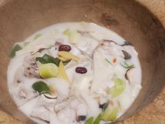 -滇香肴·云南菜蒸汽石锅鱼(云南北路店)