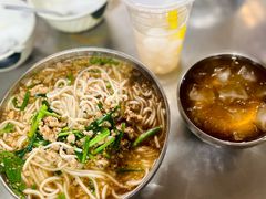 -正宗杨记普洱酸醋米线(总店)