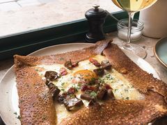 鸡蛋蘑菇熏肉荞麦可丽饼-RAC BAR(安福路店)