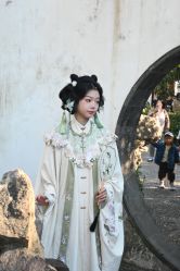 -一揽芳华汉服旗袍体验馆(拙政园店)