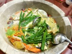 -姚记抚仙湖石锅鱼庄