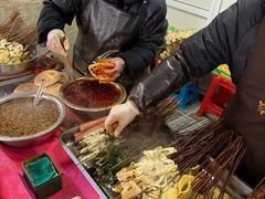 -老鼓楼麻辣烫夹馍