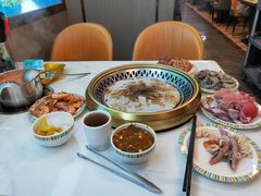 -布罗城堡自助烧烤(鸿通城购物中心店)