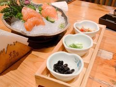 三文鱼刺身-黑牛の店·和牛烧肉(合生汇店)