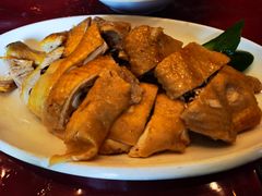 白斩鸡-侬佳蒸菜馆(听潮店)