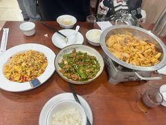 -湖南人家湘菜馆(镇江路店)