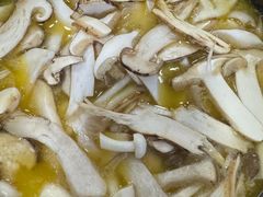 -南渝食府.墨脱石锅松茸鸡